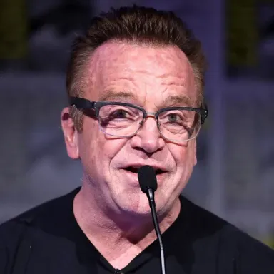 Tom Arnold (actor) profile photo