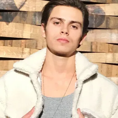 Jake T. Austin profile photo