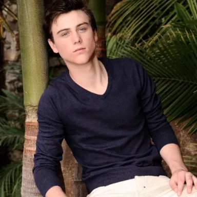 Sterling Beaumon profile photo