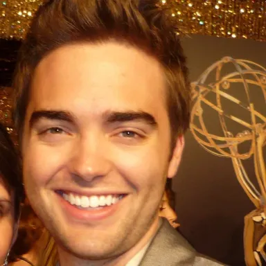 Drew Tyler Bell profile photo