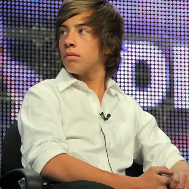 Jimmy Bennett profile photo