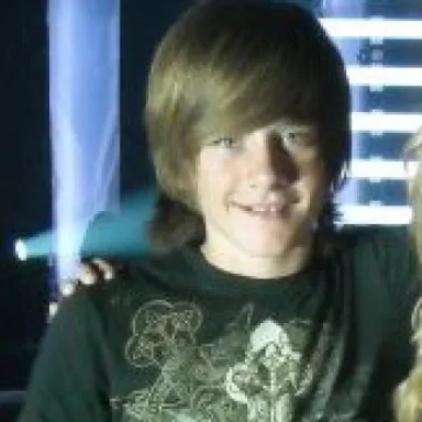 Luke Benward profile photo