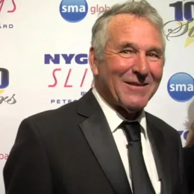 Timothy Bottoms profile photo