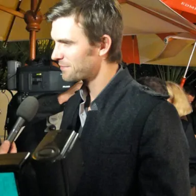 Lucas Bryant profile photo