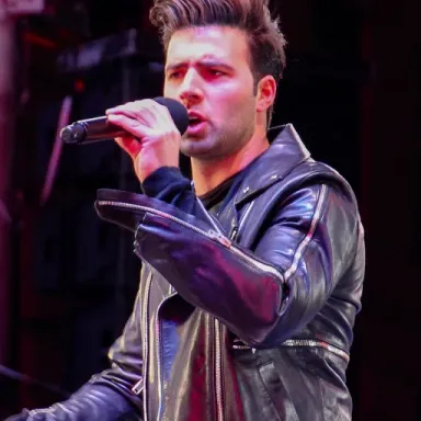 Jencarlos Canela profile photo