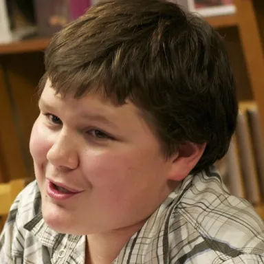 Robert Capron profile photo
