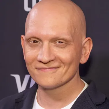 Anthony Carrigan (actor) profile photo