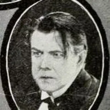 Harry Carter (actor) profile photo