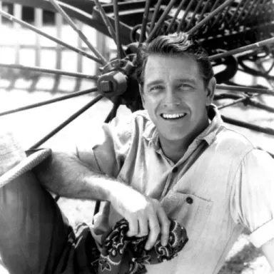Richard Crenna profile photo
