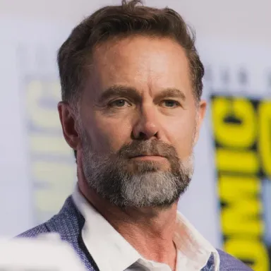 Garret Dillahunt profile photo