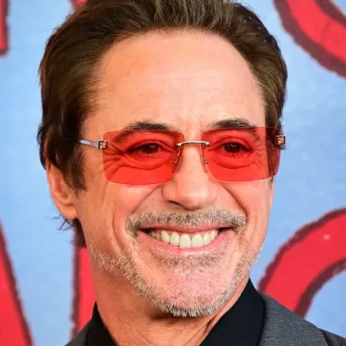Robert Downey Jr. profile photo