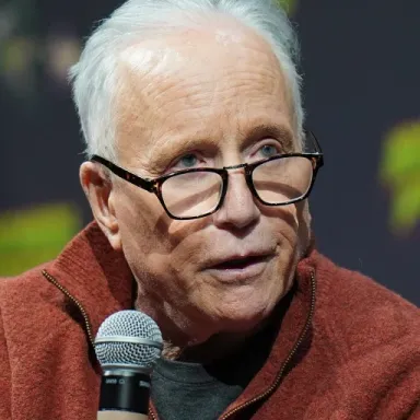 Richard Dreyfuss profile photo