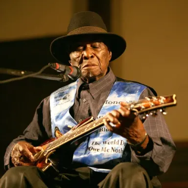 David "Honeyboy" Edwards profile photo