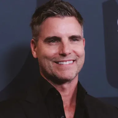 Colin Egglesfield profile photo