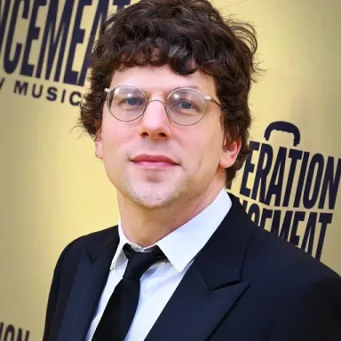 Jesse Eisenberg profile photo