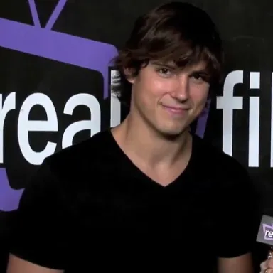Sean Faris profile photo