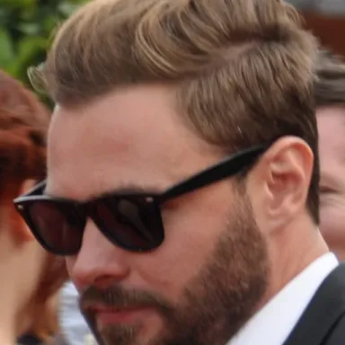 Patrick Flueger profile photo