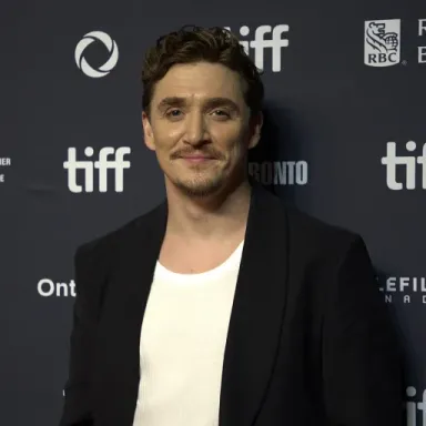 Kyle Gallner profile photo