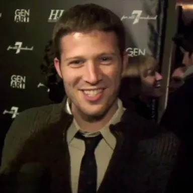 Zach Gilford profile photo