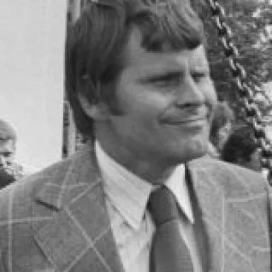 Bruce Glover profile photo