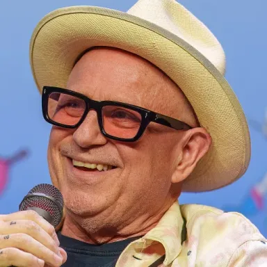 Bobcat Goldthwait profile photo