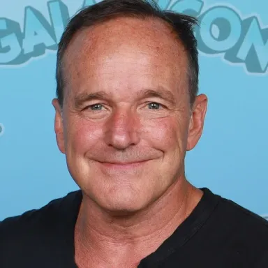 Clark Gregg profile photo