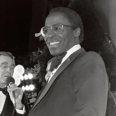 Robert Guillaume profile photo