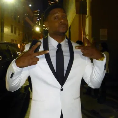 Pooch Hall profile photo