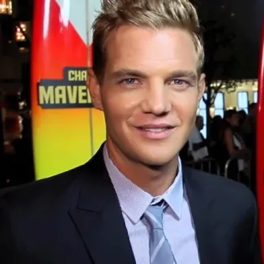 Taylor Handley profile photo