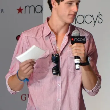 Shane Harper profile photo