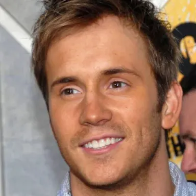 Robert Hoffman (actor) profile photo