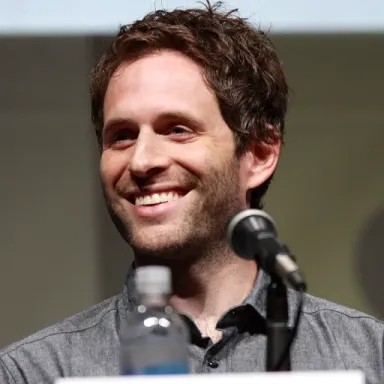 Glenn Howerton profile photo