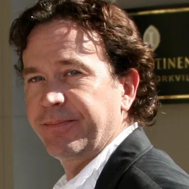 Timothy Hutton profile photo
