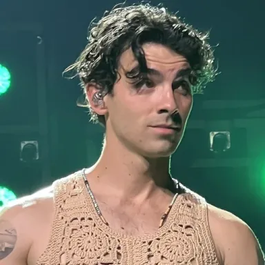 Joe Jonas profile photo