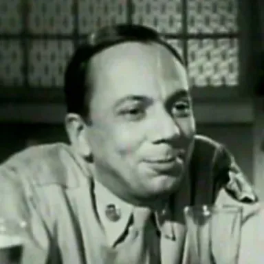 Henry Jones (actor) profile photo