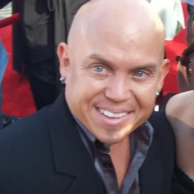 Martin Klebba profile photo