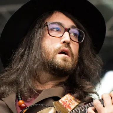 Sean Lennon profile photo