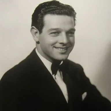 Robert Lowery (actor) profile photo