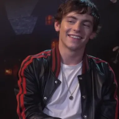 Ross Lynch profile photo