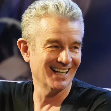 James Marsters profile photo