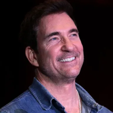 Dylan McDermott profile photo
