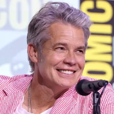 Timothy Olyphant profile photo