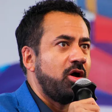 Kal Penn profile photo
