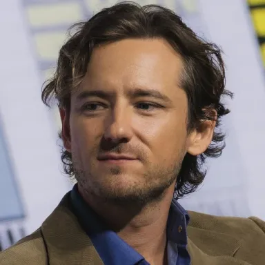Lewis Pullman profile photo
