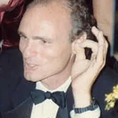 Joe Regalbuto profile photo