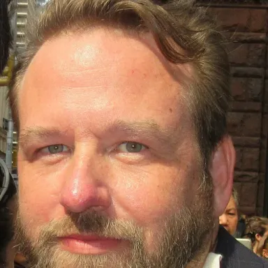 Dallas Roberts profile photo