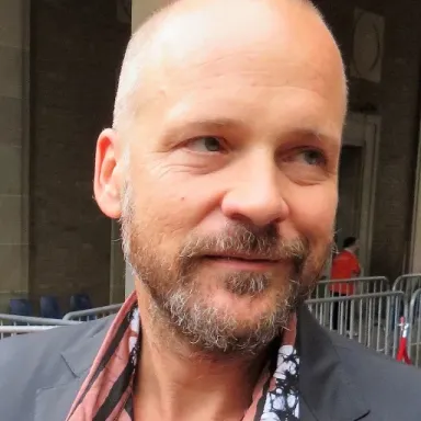 Peter Sarsgaard profile photo