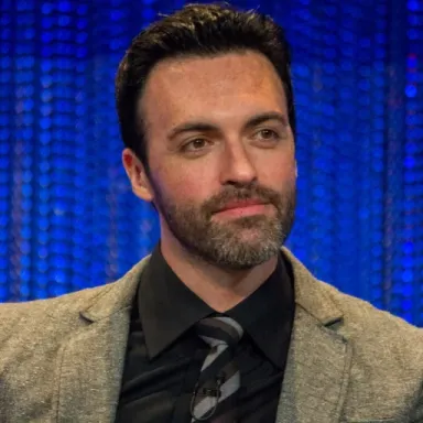 Reid Scott (actor) profile photo