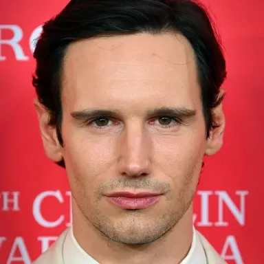 Cory Michael Smith profile photo