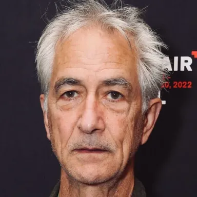 David Strathairn profile photo